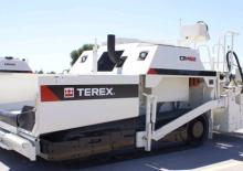 Asfaltni finišeri na gusjenicama Terex CR462