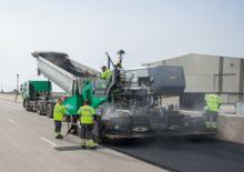 Asfaltni finišeri na gusjenicama Vögele Super 1800-3i SprayJet