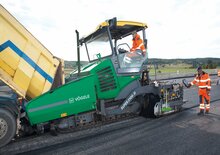 Asfaltni finišeri na gusjenicama Vögele Super 2100-3i