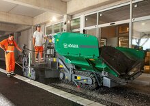 Asfaltni finišeri na gusjenicama Vögele Super 700i