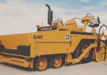 Asfaltni finišeri na kotačima Caterpillar AP1200