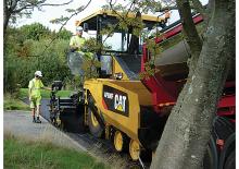 Asfaltni finišeri na kotačima Caterpillar AP600F