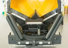 Asfaltni finišeri na kotačima Bomag BF 300 P 2 S 340-2