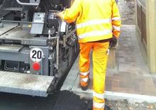 Asfaltni finišeri na kotačima Dynapac F 1700 W