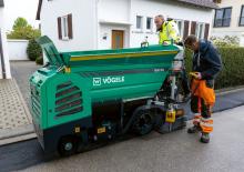 Asfaltni finišeri na kotačima Vögele Mini 502