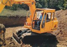 Bageri gusjeničari John Deere Construction 70D