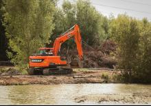 Bageri gusjeničari Doosan DX140LC-5