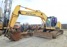 Bageri gusjeničari New Holland E235SR