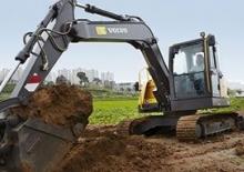 Bageri gusjeničari Volvo EC80D Pro
