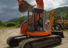 Bageri gusjeničari Fiat-Hitachi EX 135 UR