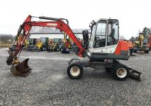 Bageri na kotačima Neuson 5501 WD
