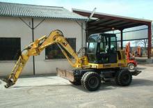 Bageri na kotačima Kramer 808 Serie 3
