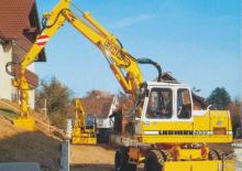 Bageri na kotačima Liebherr A 900