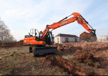 Bageri na kotačima Doosan DX140W-5