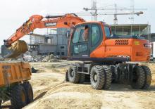 Bageri na kotačima Doosan DX160W