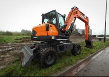 Bageri na kotačima Doosan DX57W