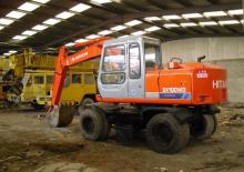 Bageri na kotačima Hitachi EX100WD