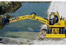 Bageri na kotačima Komatsu PW110R-1
