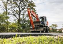Bageri na kotačima Hitachi ZX 140 W 5