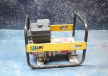 Benzinski generatori struje SDMO LX 4000