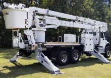Dizala sa zglobnom granom montirana na prikolicu Altec AH85B