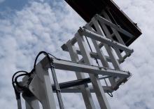 Dizalice na škare na kotačima Holland-Lift HL-340 E30 RT