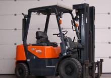 Dizelski viljuškari Doosan D25G