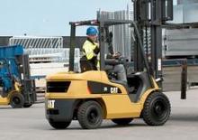Dizelski viljuškari Caterpillar DP 15 K