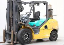 Dizelski viljuškari Komatsu FD45T-10