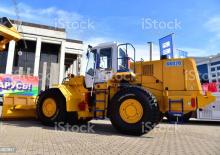 Dozeri na kotačima Belaz 68020