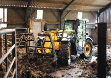 Dvorišni utovarivač JCB 527-58 AGRI Plus