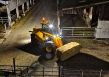 Dvorišni utovarivač JCB 542-70 AGRI