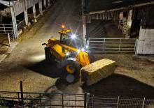 Dvorišni utovarivač JCB 542-70 AGRI