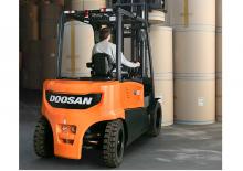 Električni viličari Doosan B50X-7