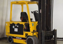 Električni viličari Caterpillar M 70 D