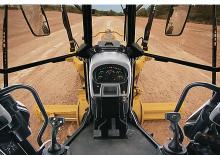 Grejderi Caterpillar 120M AWD
