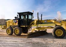 Grejderi Caterpillar 140 AWD - LVR