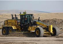 Grejderi Caterpillar 24
