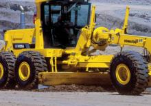 Grejderi Komatsu GD825A-2