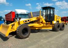 Grejderi YTO PY180C