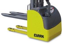 Hodajući viličar Clark CPS 12 L ac