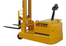 Hodajući viličar Icem CTS 30-304