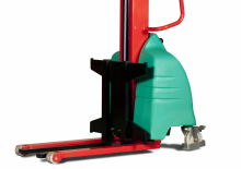 Hodajući viličar Manitou Kleos EB 250 D18