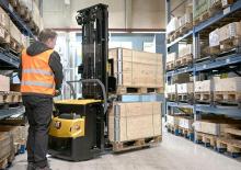 Hodajući viličar Caterpillar NSP16N2