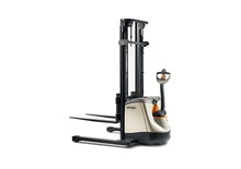 Hodajući viličar Crown SX 3000N-1.35 TL
