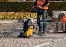 Jednosmjerni vibracioni nabijači ploča Giant GP1950E