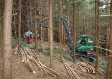 Kombajni Neuson Forest 104HV