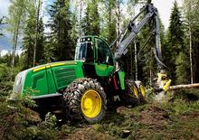 Kombajni John Deere 1170 E