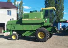 Kombajni John Deere 975