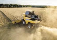 Kombajni New Holland CR8.80 SCR Everest